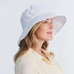 Essential Traveller Hat - White -Cancer Council Shop R52WhiteTRAVELLERModel 13