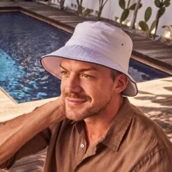 Jester Bucket Hat - White/Navy