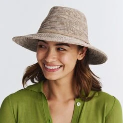 Jacqui Mannish Hat - Mixed Camel