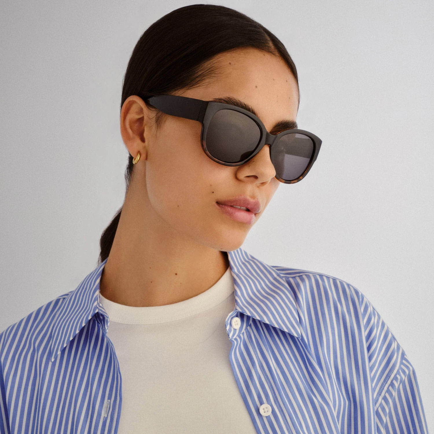 Thornleigh Sunglasses - Black 2 Thornleigh Sunglasses - Black - Image 2