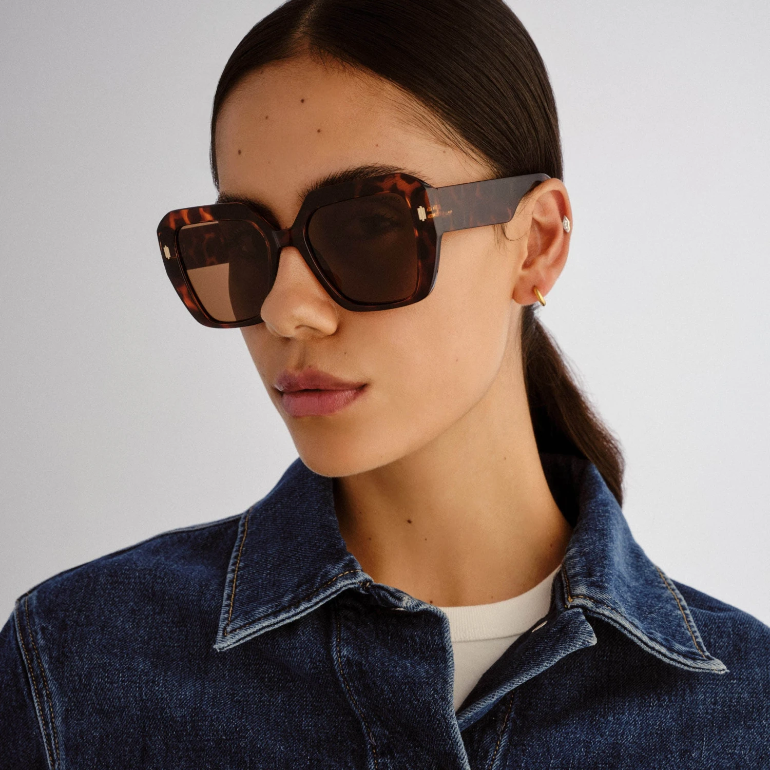 Massey Sunglasses - Dark Tort 2 Massey Sunglasses - Dark Tort - Image 2